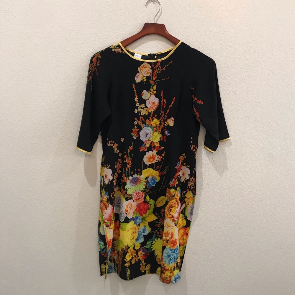 Japanese style floral 100% silk tunic size medium